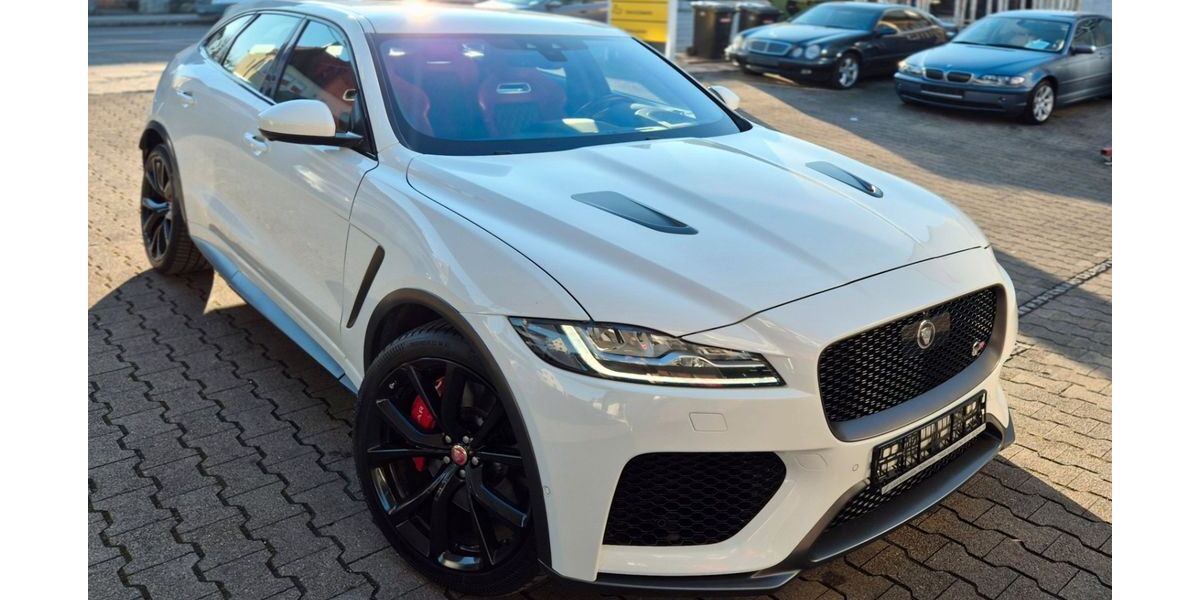 Jaguar F-Pace 97.388 km 40.999 &euro; Stuttgart 70435