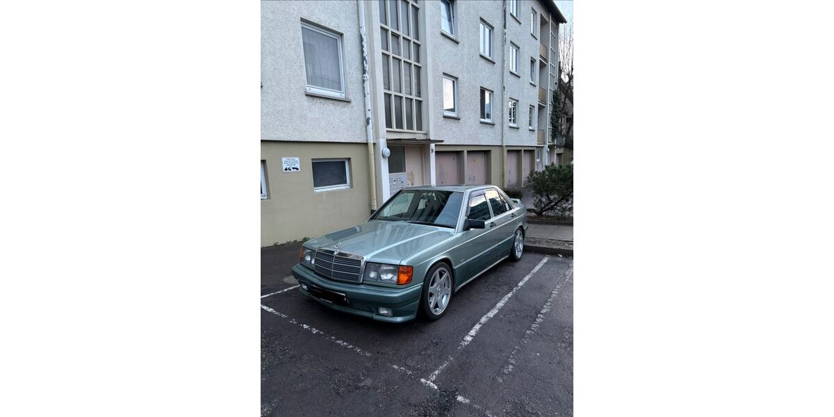 Mercedes-Benz 190 136.900 km 15.000 &euro; Stuttgart 70191
