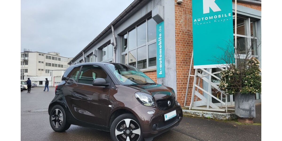 Smart ForTwo 73.500 km 9.800 &euro; Stuttgart 70372