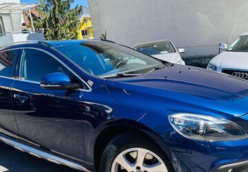 Volvo V40 Cross Country 92.000 km 16.499 &euro; Stuttgart-Zuffenhausen 70435