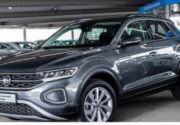 VW T-Roc 15.100 km 27.130 &euro; Stuttgart-Wangen 70188