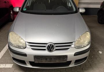 VW Golf 132.357 km 2.150 &euro; Esslingen 73733