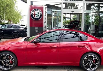 Alfa Romeo Giulia 35.900 km 44.990 &euro; Asperg 71679