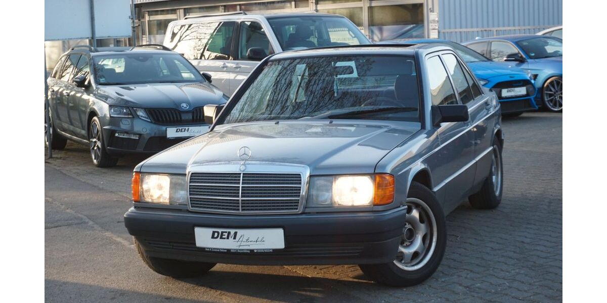 Mercedes-Benz 190 121.000 km 2.700 &euro; Göppingen 73037