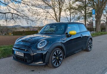 Mini Cooper SE 29.800 km 18.499 &euro; Ludwigsburg 71638