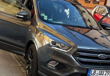 Ford Kuga 67.800 km 17.499 &euro; Ludwigsburg 71634