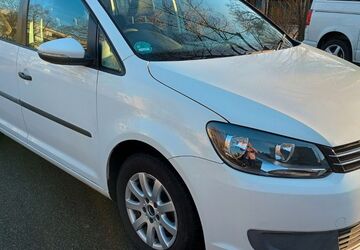 VW Touran 195.000 km 5.600 &euro; Stuttgart 70437