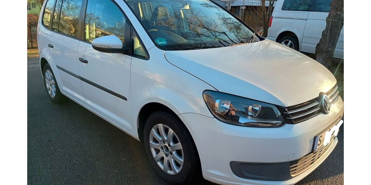 VW Touran 195.000 km 5.600 &euro; Stuttgart 70437