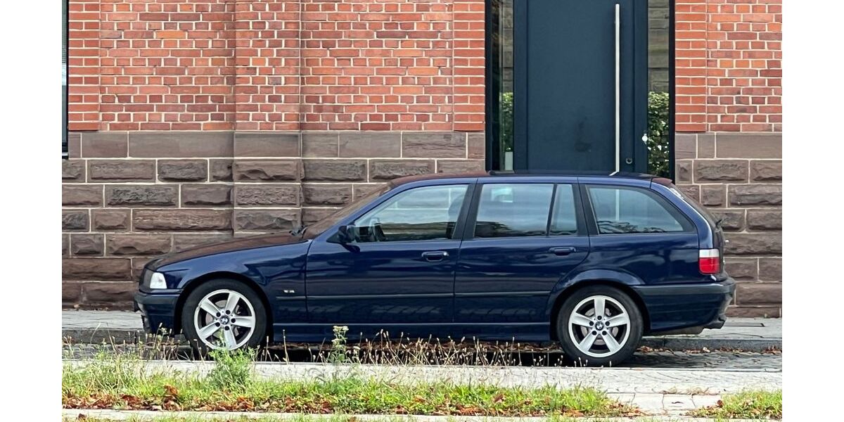 BMW 328 265.000 km 5.500 &euro; Ludwigsburg 71636