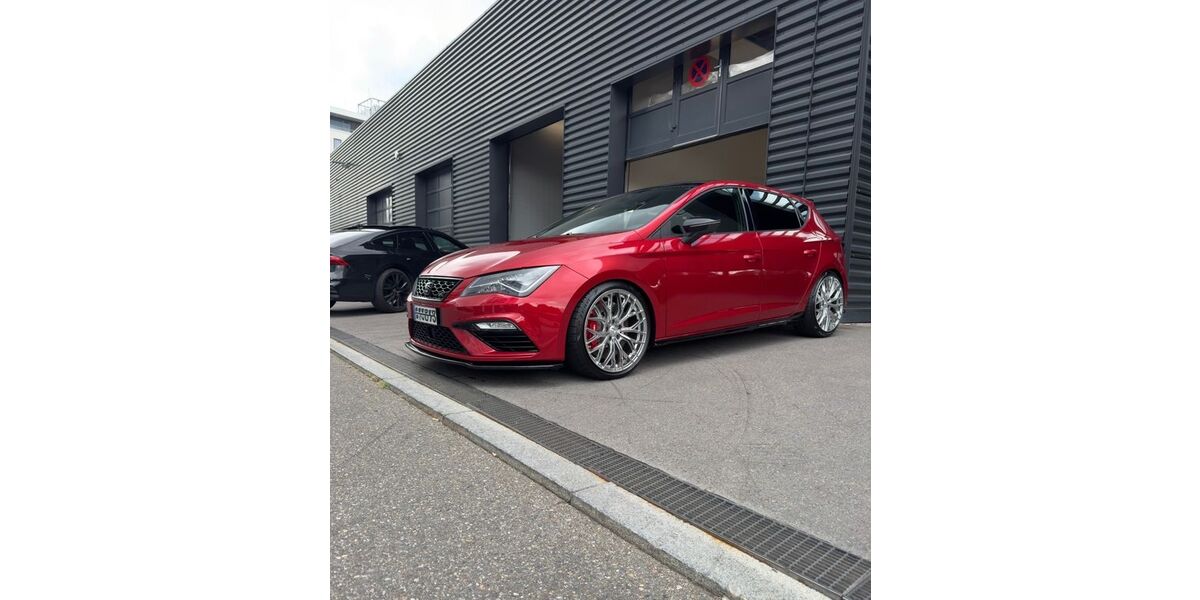 Seat Leon 88.000 km 27.990 &euro; Stuttgart 70437