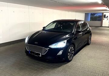 Ford Focus 81.500 km 14.200 &euro; Remseck am Neckar 71686