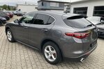 Alfa Romeo Stelvio Sprint 2.0 Turbo*2.Hand,Leder,Navi,Xenon 142.000 km 17.777 &euro; Schorndorf 73614