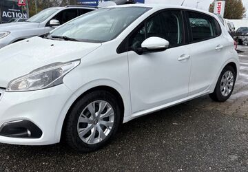 Peugeot 208 217.500 km 4.999 &euro; Fellbach - Stuttgart 70736