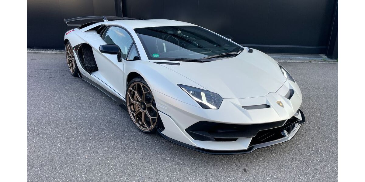 Lamborghini Aventador 3.375 km 589.900 &euro; Zell u. A. 73119