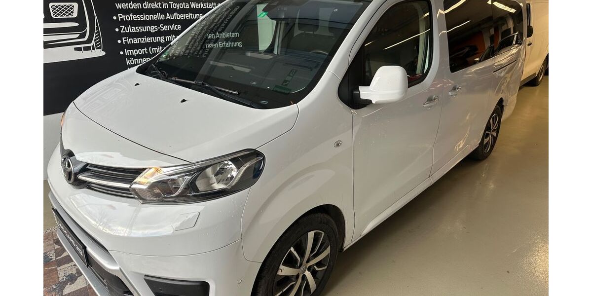 Toyota Proace (Verso) 106.424 km 22.990 &euro; LEONBERG 71229