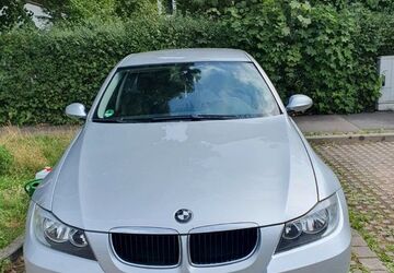 BMW 318 156.000 km 4.000 &euro; Stuttgart 70437