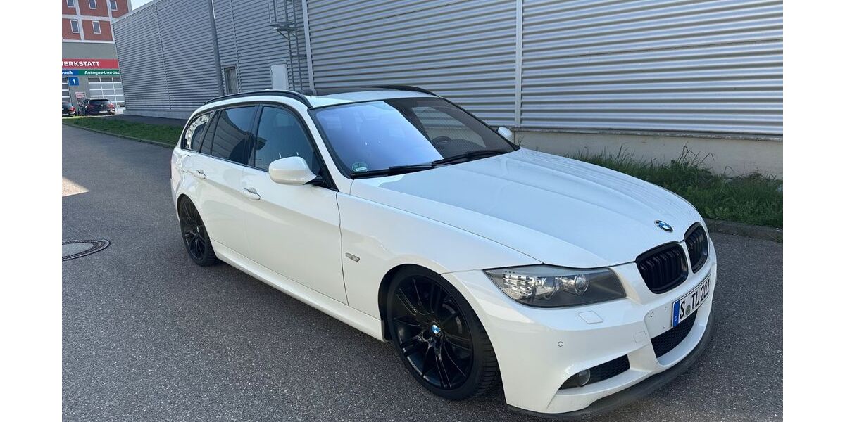 BMW 330 256.100 km 12.350 &euro; Stuttgart 70186