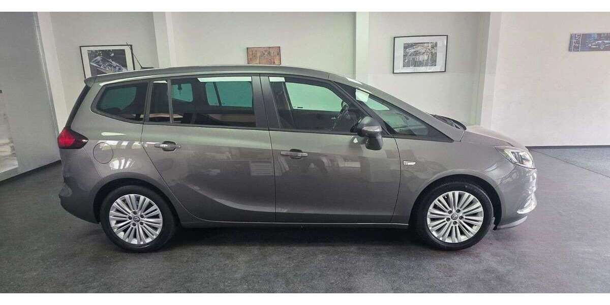 Opel Zafira 100.000 km 10.900 &euro; Asperg 71679