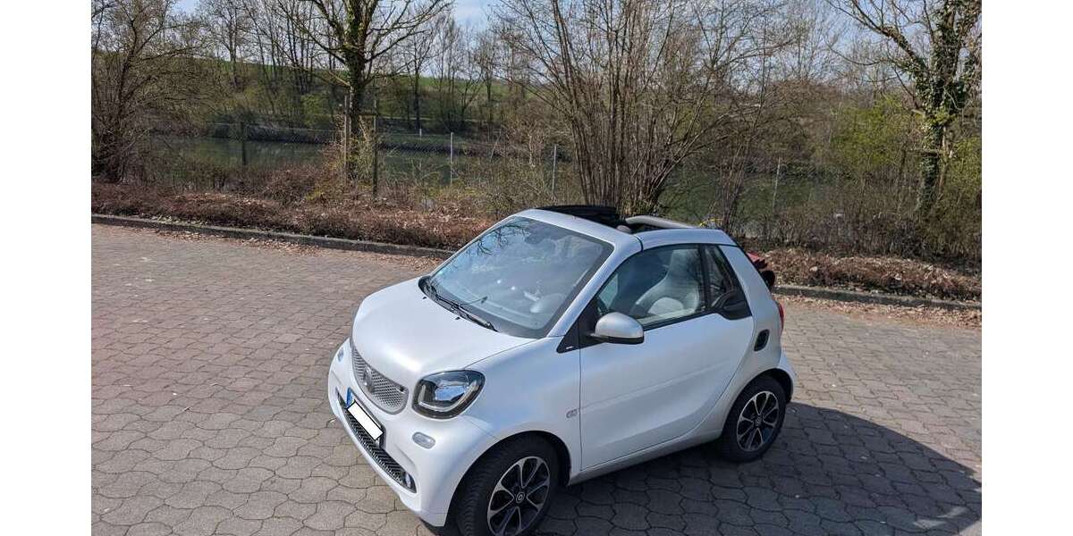 Smart forTwo 79.543 km 13.499 &euro; Ludwigsburg, Stadt 71642