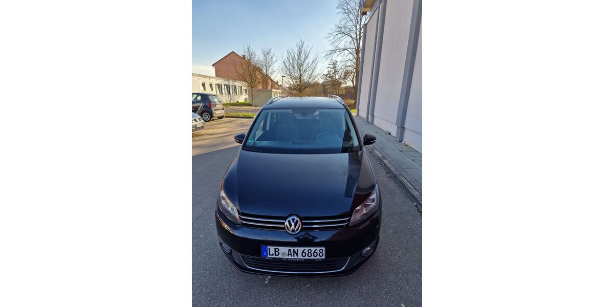 VW Touran 204.000 km 8.299 &euro; Ludwigsburg 71638