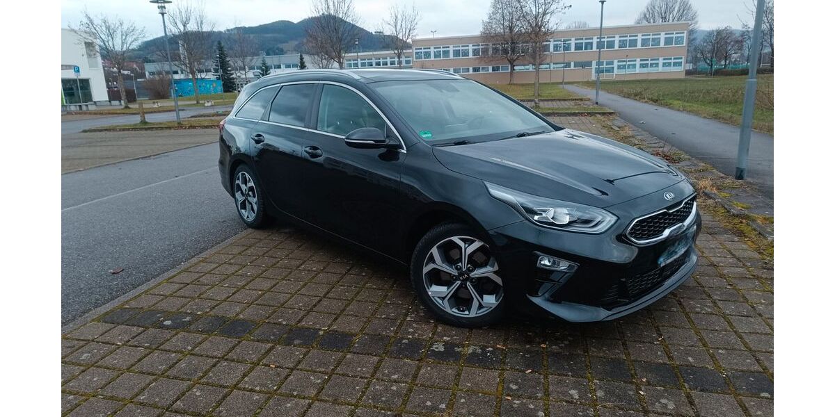 Kia ceed Sportswagon 45.000 km 21.499 &euro; Bissingen an der Teck 73266