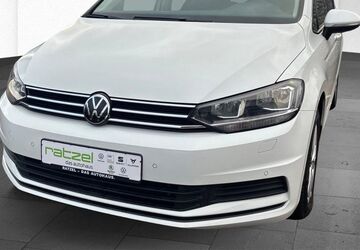 VW Touran 54.451 km 22.890 &euro; Zell u.A. 73119