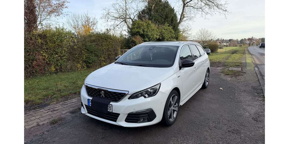 Peugeot 308 106.000 km 9.500 &euro; Stuttgart 70499