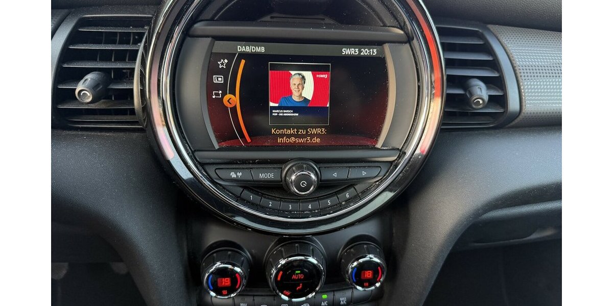 Mini Cooper Chilli II*1.Hand,LED,Panorama,Teilleder* 138.000 km 10.750 &euro; Schorndorf 73614