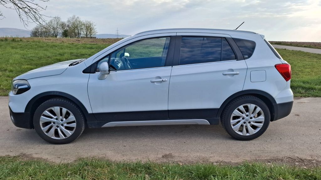 Suzuki (SX4) S-Cross 109.000 km 10.900 &euro; Leutenbach 71397