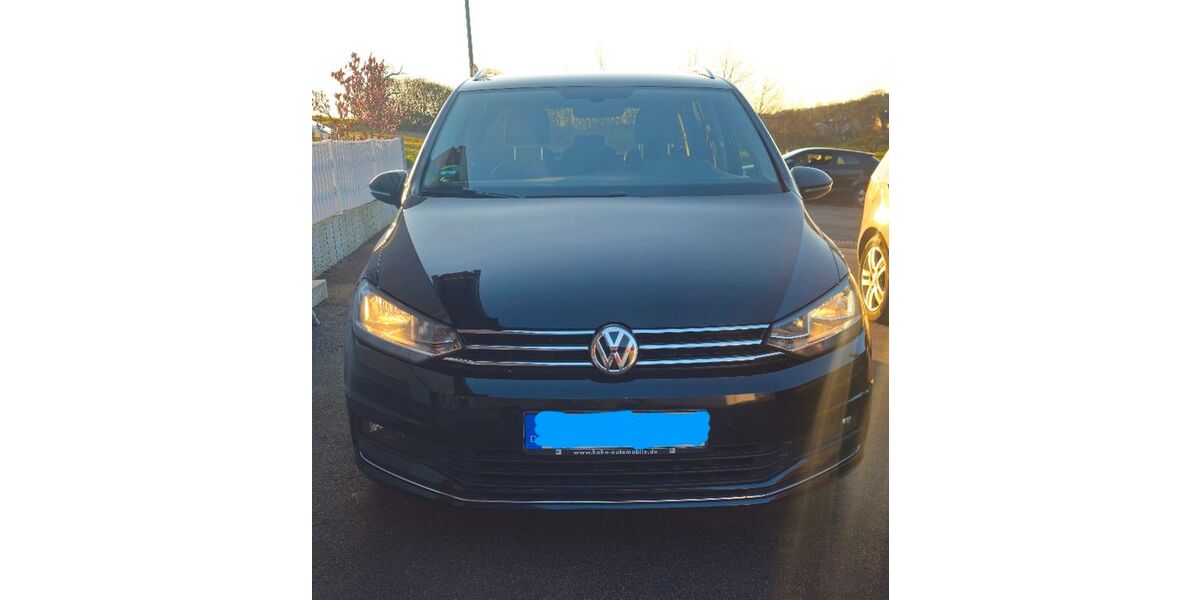 VW Touran 144.000 km 13.990 &euro; Kirchheim unter Teck 73230