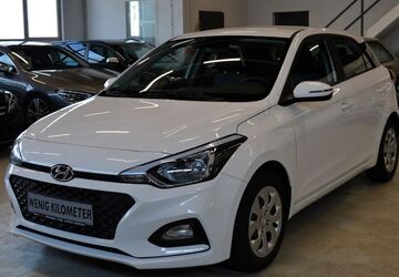 Hyundai i20 31.055 km 12.200 &euro; Böblingen 71034