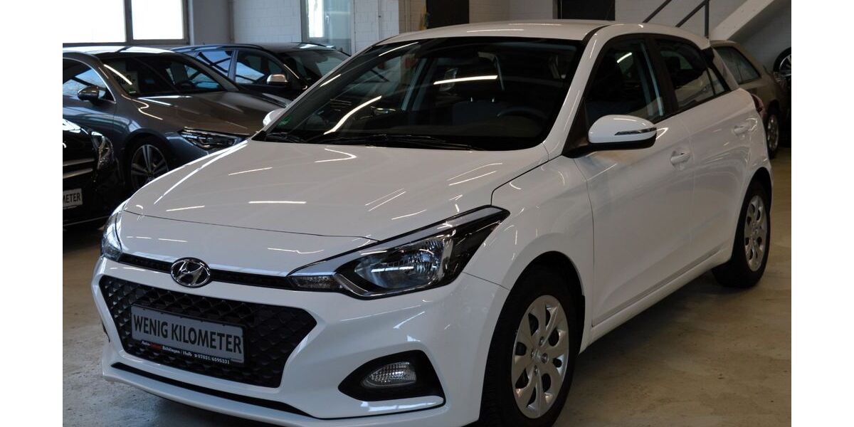 Hyundai i20 31.055 km 12.200 &euro; Böblingen 71034