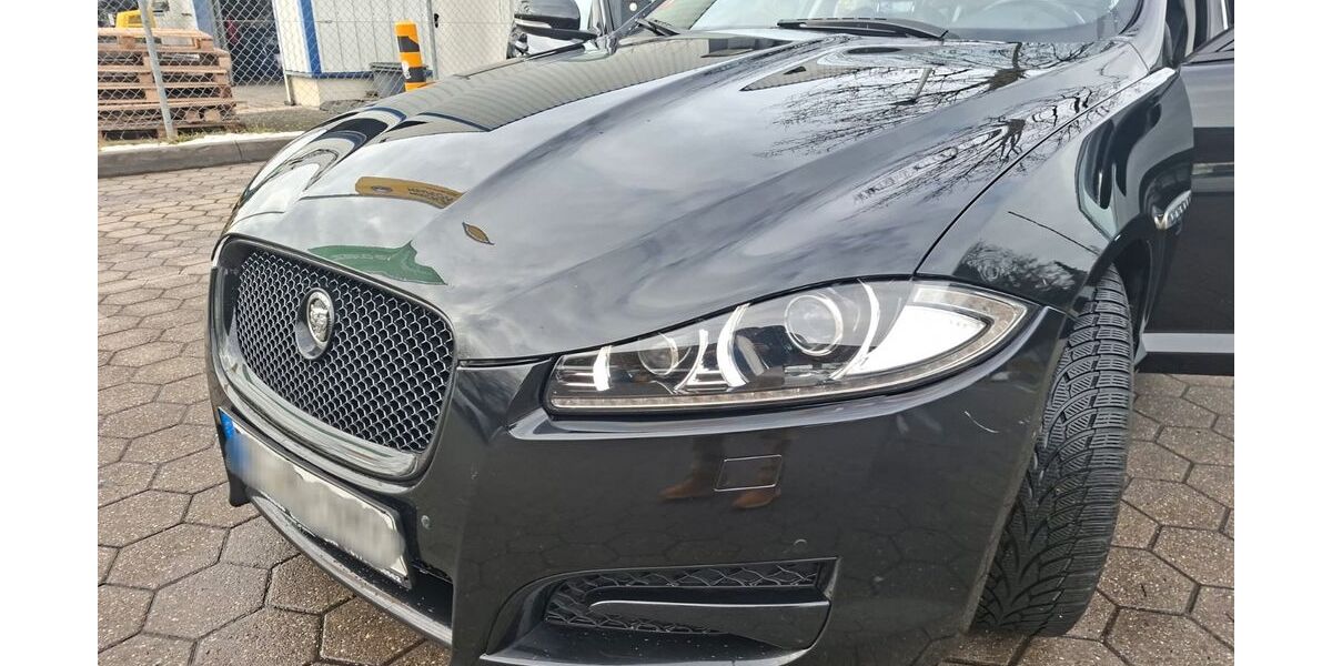 Jaguar XF 172.595 km 9.750 &euro; Stuttgart 70599