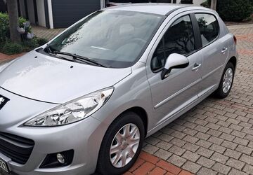 Peugeot 207 42.664 km 3.400 &euro; Bietigheim-Bissingen 74321