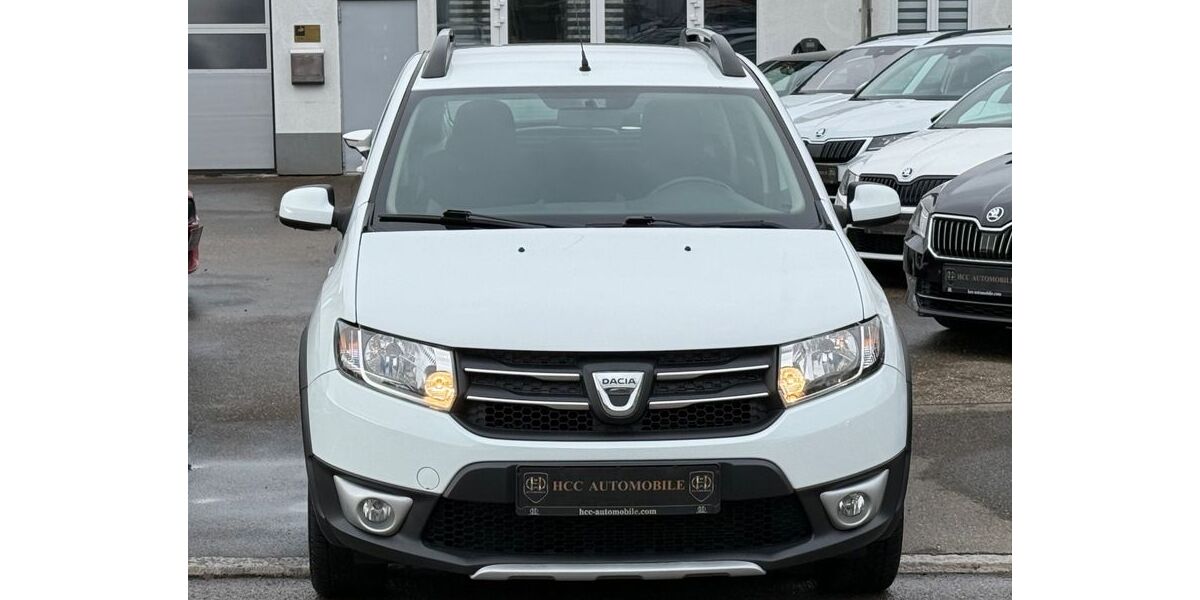Dacia Sandero 83.000 km 8.498 &euro; Göppingen 73037