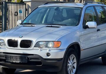 BMW X5 224.869 km 4.999 &euro; Stuttgart 70374