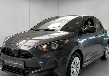 Toyota Yaris 17.500 km 19.450 &euro; Stuttgart 70469