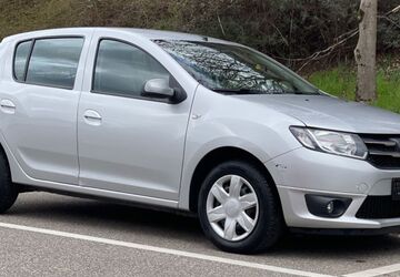 Dacia Sandero 96.000 km 5.500 &euro; Fellbach 70736