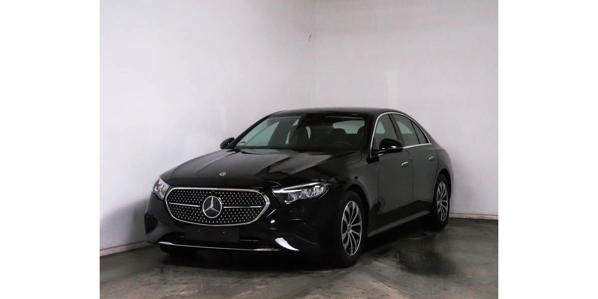 Mercedes-Benz E 220 8.900 km 45.780 &euro; Waiblingen 71332