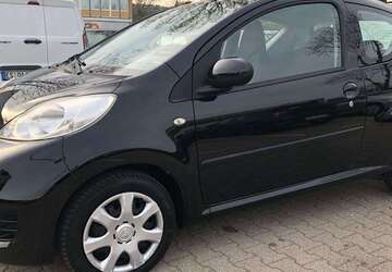 Peugeot 107 89.900 km 3.190 &euro; Ebersbach Fils 73061