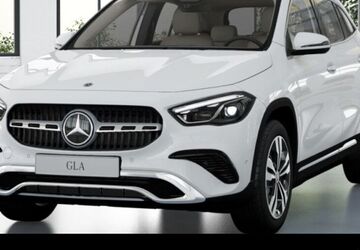 Mercedes-Benz GLA 220 14.000 km 44.490 &euro; Stuttgart 70372