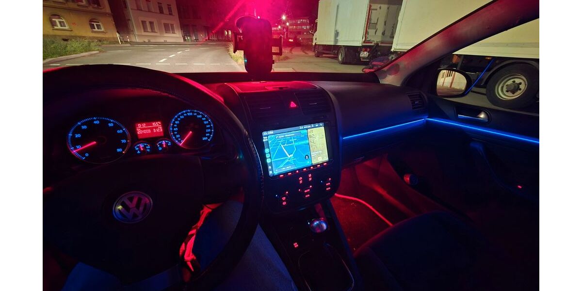 VW Golf 220.000 km 1.999 &euro; Stuttgart 70499