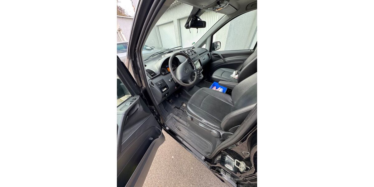 Mercedes-Benz Vito 228.569 km 9.300 &euro; Sindelfingen 71065