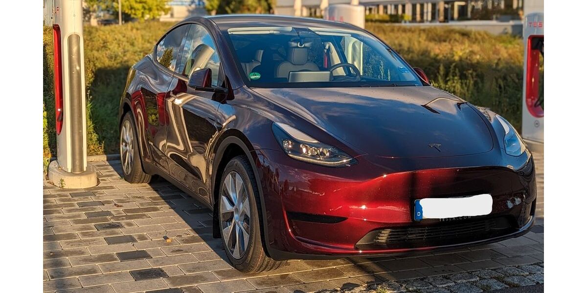 Tesla Model Y 57.900 km 33.300 &euro; Esslingen am Neckar 73730