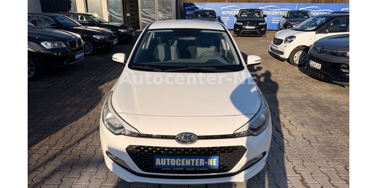 Hyundai i20 77.800 km 8.200 &euro; Kirchheim Unter Teck 73230