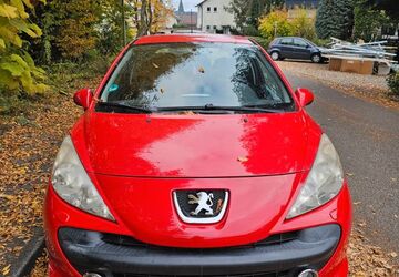 Peugeot 207 129.000 km 2.400 &euro; Untergruppenbach 74199