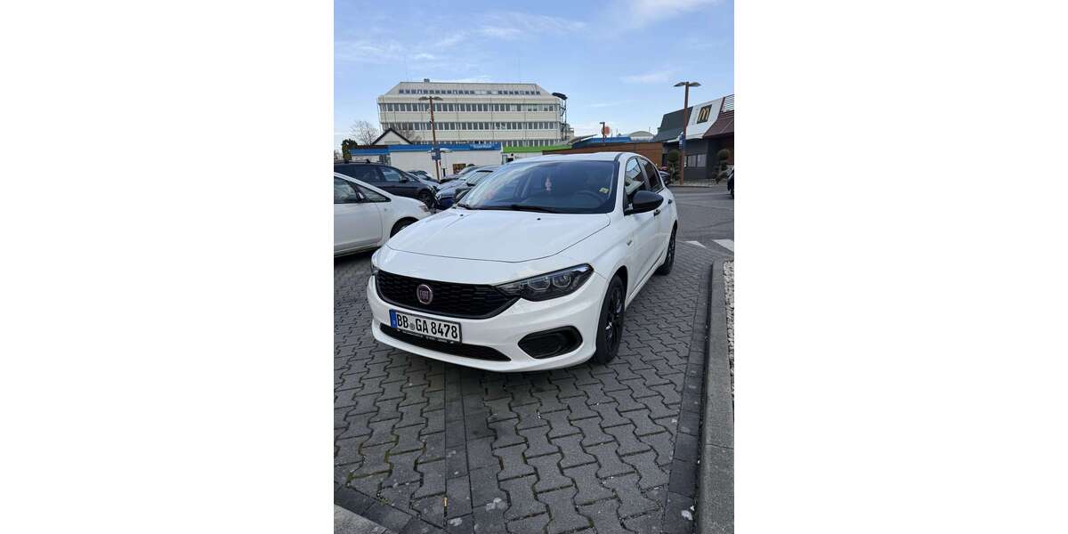 Fiat Tipo 62.000 km 8.299 &euro; Böblingen 71034