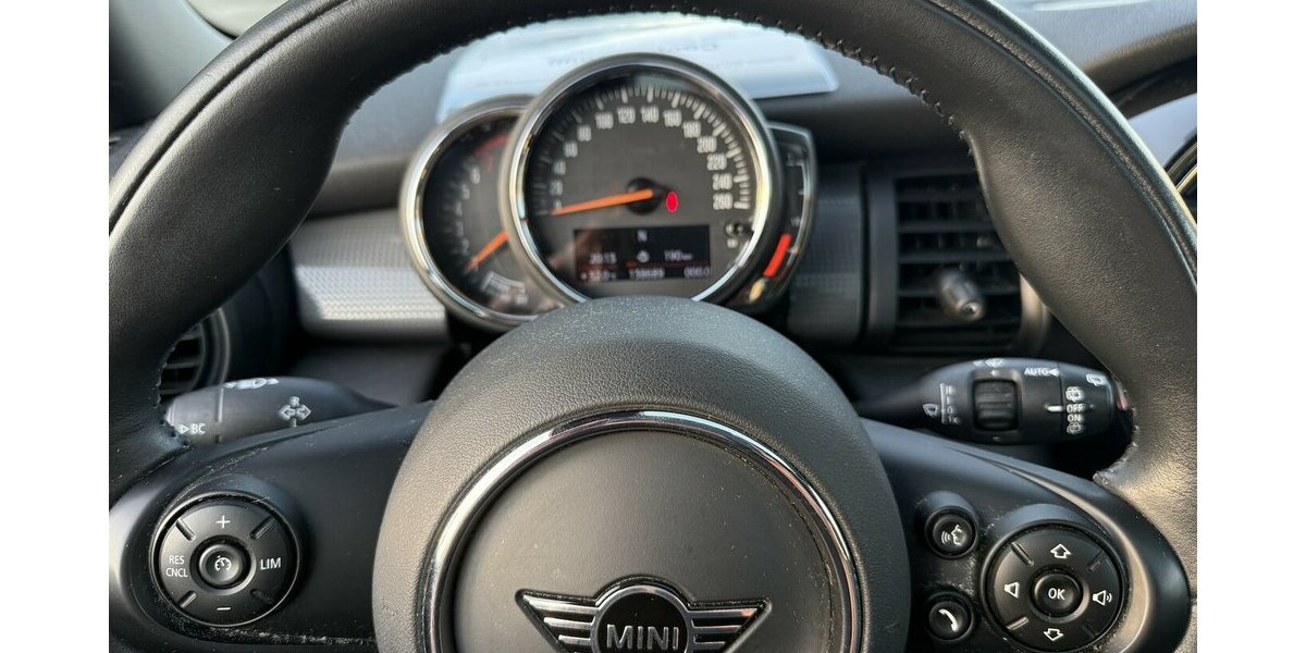 Mini Cooper Chilli II*1.Hand,LED,Panorama,Teilleder* 138.000 km 10.750 &euro; Schorndorf 73614