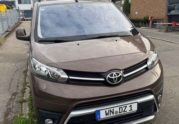 Toyota Proace (Verso) 178.000 km 13.900 &euro; Waiblingen 71332