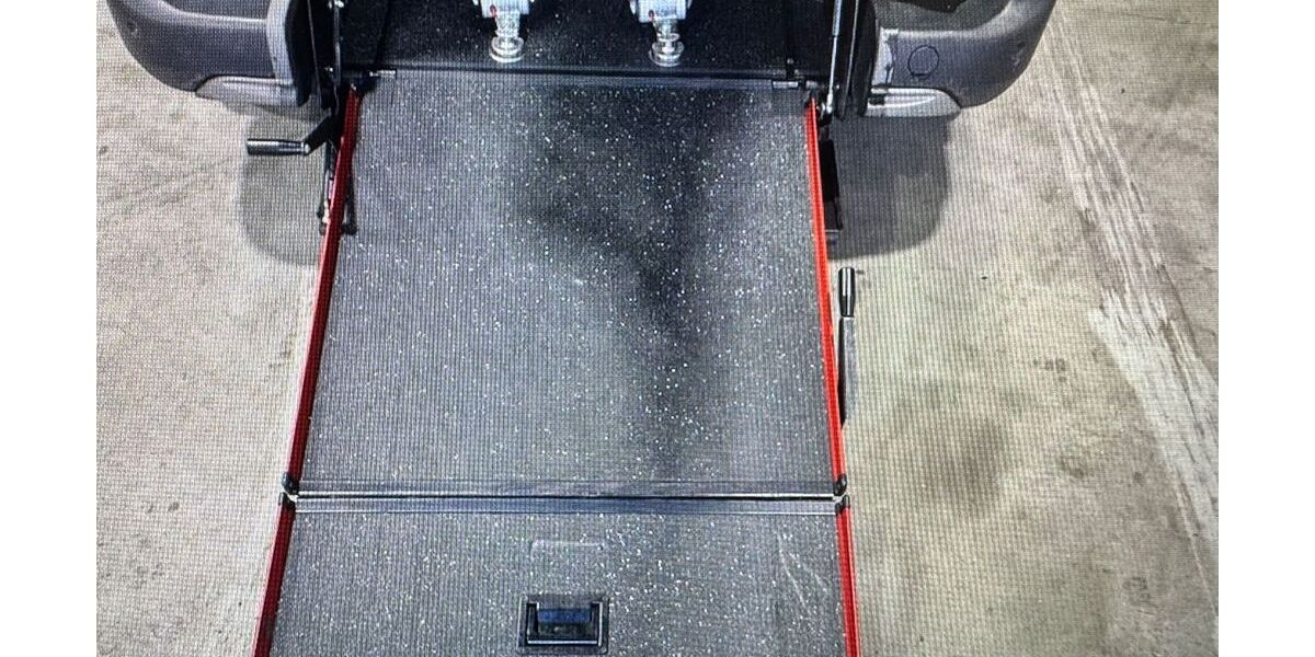 Peugeot Rifter 158.000 km 20.800 &euro; Dettingen unter Teck 73265